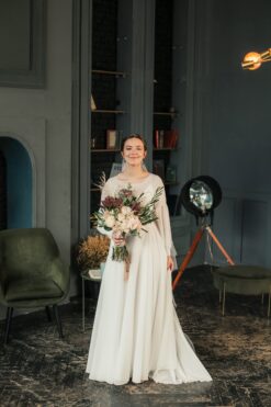Elegantní svatební šaty s dlouhými rukávy